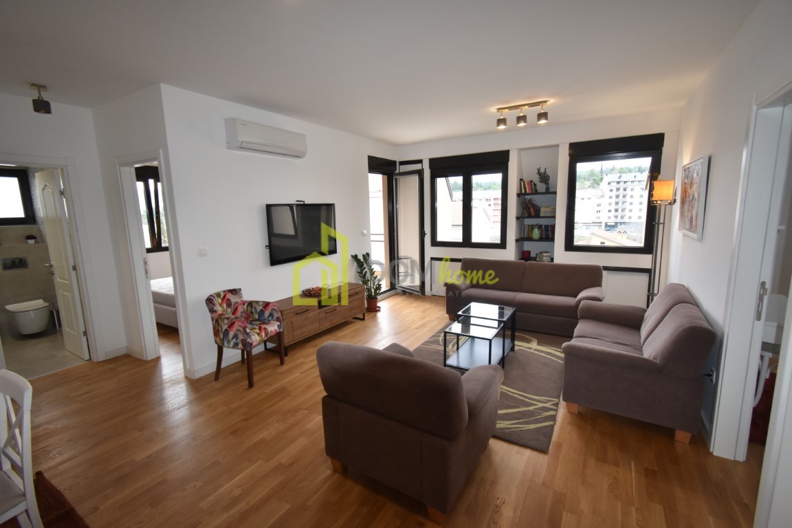 Trosoban stan 87m2, Vezirov most